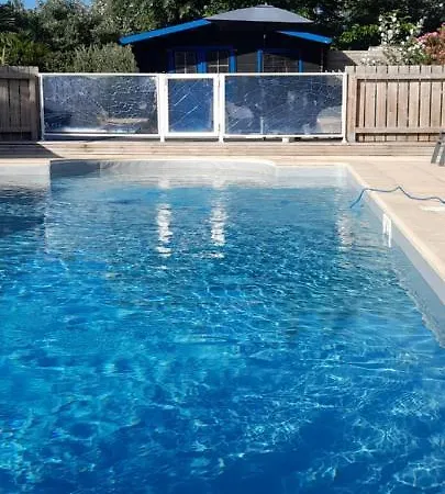 Logis De La Hotel 3*