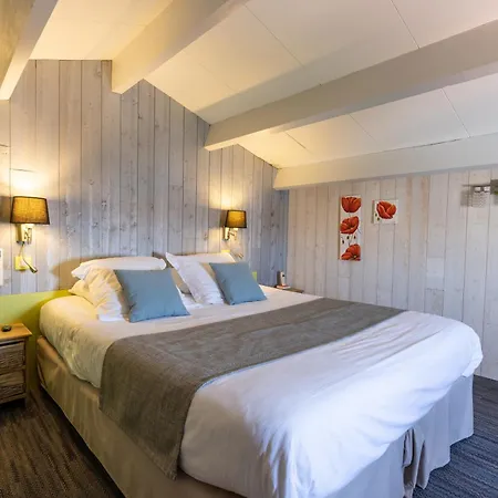 Logis De La Hotel 3*